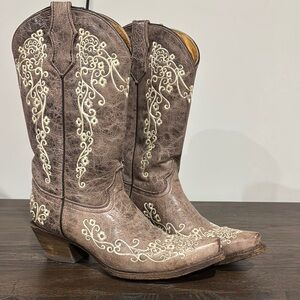 Corral Brown and Cream Heeled Boots with Floral Embroidery